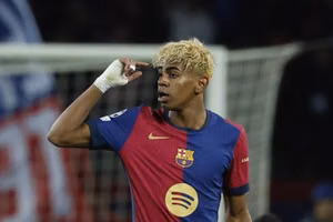 Lamine Yamal tiết lộ cuộc trò chuyện với mẹ trước El Clasico