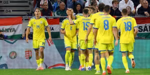 Ukraine 1 - 2 Hungary: Màn phục hận ngọt ngào phút 85