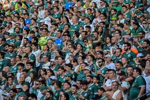 🎥 CĐV Palmeiras 'càn quét' Quảng trường Thời đại trước thềm World Cup Câu lạc bộ