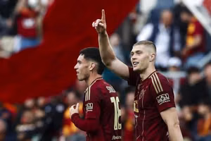 Napoli gửi đề nghị cho Dovbyk và tiếp tục đàm phán Hojlund