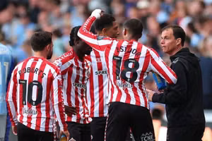 Sunderland tìm cách ngăn chặn những pha ném biên dài của Coventry