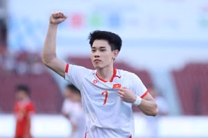 Nguyễn Đình Bắc và hành trình chinh phục cột mốc cầu thủ trẻ đắt giá nhất Việt Nam