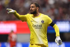 Cảnh báo Donnarumma khi Guardiola tiết lộ 'mức tối thiểu' ông mong đợi từ các thủ môn