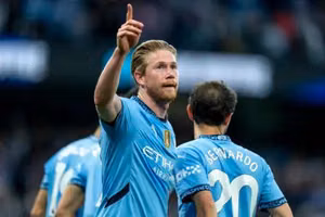 Kevin De Bruyne nhận đề nghị từ Liverpool