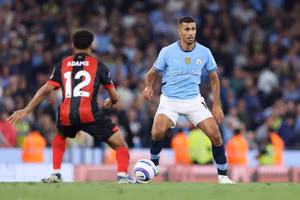 Cuối cùng, trụ cột không thể thay thế của Man City đã tái xuất