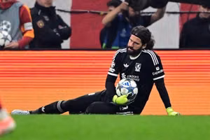 Galatasaray 1-0 Liverpool – Alisson Vẫn Là Cầu Thủ Xuất Sắc Nhất Trận Dù Bị Chấn Thương