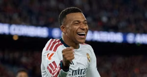Real Madrid hạ Barcelona 2-1: Mbappé rực sáng tại Camp Nou