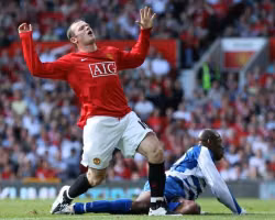 Đừng để vòng đầu Premier League đánh lừa
