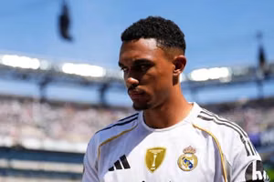 Trent Alexander-Arnold bị Real Madrid phản bội sau động thái mới nhất của Xabi Alonso