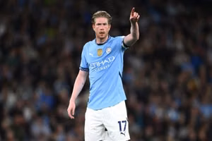 Liệu huyền thoại Man City nên có mặt ở đội hình xuất phát vào trận CK thứ 7 tới?