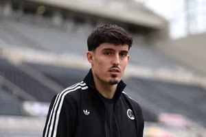 Man City quan tâm đến hậu vệ đa năng của Newcastle United