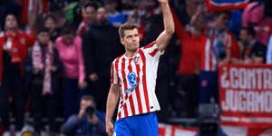 Atletico Madrid "hủy diệt" đối thủ để tiến vào vòng 16 đội Champions League nhờ Hat-trick