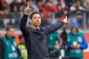 Xabi Alonso tuyên bố rời Bayer Leverkusen để đến dẫn dắt Real