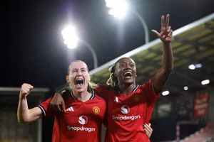 Terland dẫn dắt Man United giành vé lịch sử vào Champions League nữ
