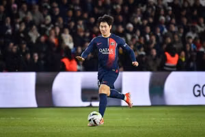 Manchester United Tăng Cường Hàng Công Với Nỗ Lực Chiêu Mộ Tiền Đạo PSG