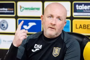 Martindale viết lại câu chuyện đưa Livingston tái sinh