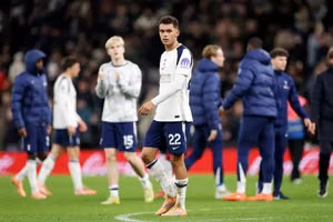 Aston Villa Cạnh Tranh Với Crystal Palace Cho Bản Hợp Đồng Tiền Đạo Cánh 24 Tuổi: Tại Sao Đây Sẽ Là Một Pha Chuyển Nhượng Chất Lượng?