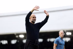 Pep Guardiola thừa nhận 'muốn dẫn dắt' thần đồng tuổi teen của Barcelona
