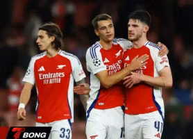 Arsenal Hủy Chuyến Bay, Di Chuyển 320 Km Bằng Xe