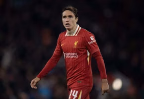Arne Slot tiết lộ lý do đằng sau việc Federico Chiesa ít được ra sân tại Liverpool