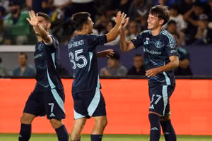MLS rực lửa: 5 bàn thắng khiến CĐV đứng bật dậy