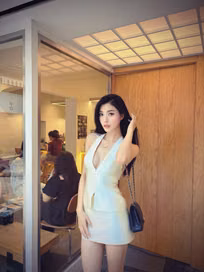 Đặng Thu Huyền khiến fan “đứng ngồi không yên” khi khoe body cực phẩm dịp Trung thu