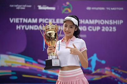 Dàn hoa hậu rực rỡ khuấy đảo sân đấu tại giải Pickleball Việt Nam 2025
