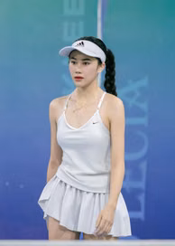 Bình Gấu khoe body săn chắc khi cưỡi motor nước, tiếp tục gây chú ý trên sân pickleball