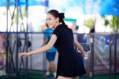 Á hậu Ngọc Hằng xuất hiện ấn tượng tại giải Pickleball Việt Nam 2025