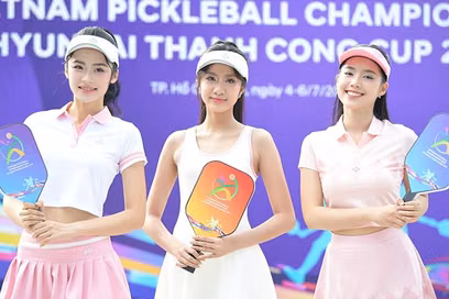 Dàn hoa hậu rực rỡ khuấy đảo sân đấu tại giải Pickleball Việt Nam 2025