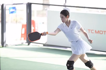 Dàn hoa hậu rực rỡ khuấy đảo sân đấu tại giải Pickleball Việt Nam 2025