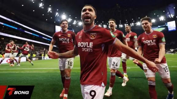 Cú sút tung lưới Everton của Callum Wilson giúp West Ham rời xa nhóm cầm đèn đỏ