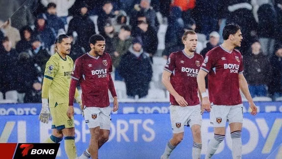 Lời hứa vươn tầm 10 năm trước đẩy West Ham đến bờ vực khủng hoảng