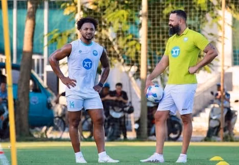 Xuân Son bày tỏ tình yêu Việt Nam trên báo Brazil