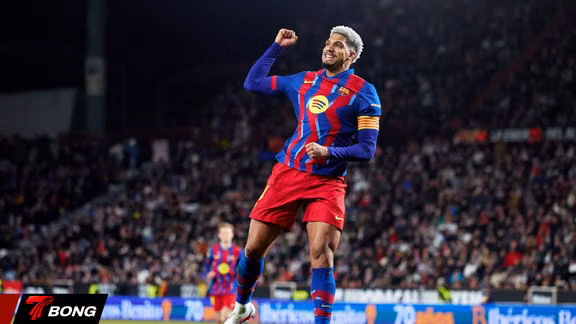 Hansi Flick và quyết định mạo hiểm với Ronald Araujo tại Champions League