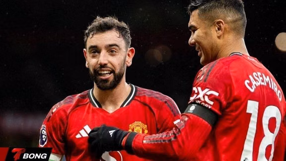 Danh sách 11 cầu thủ trong đội hình tiêu biểu Ngoại hạng Anh tuần 30 do Troy Deeney chọn