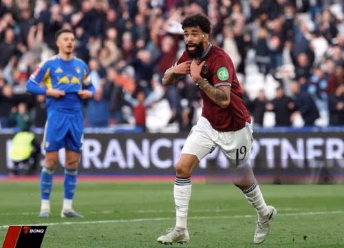 Màn ra mắt như phim của Herrick và cú sút định mệnh đưa Leeds vào bán kết sau 39 năm