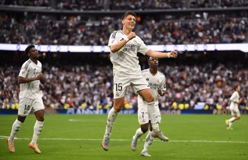 Arda Guler bày tỏ về mối quan hệ với HLV Ancelotti, sự dìu dắt của Modric cùng các đồng đội Rudiger, Alaba, Courtois