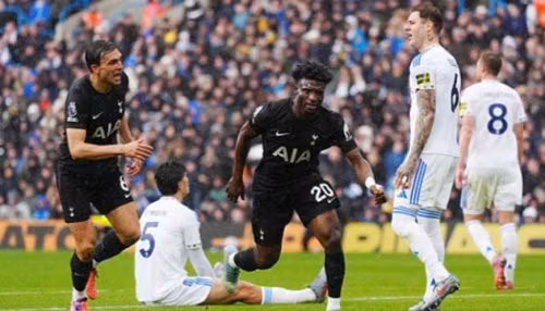 Kudus 'mở tài khoản', Tottenham giành 3 điểm nghẹt thở trước Leeds