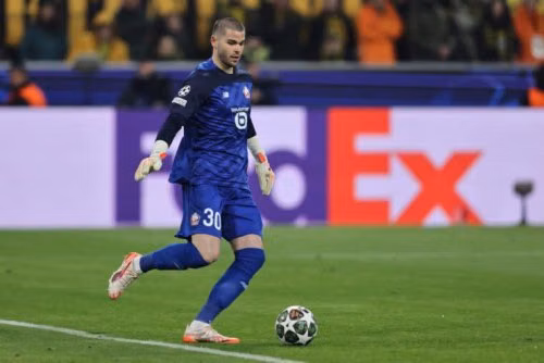Paris Saint-Germain chính thức đạt thoả thuận chiêu mộ thủ môn Lucas Chevalier của Lille