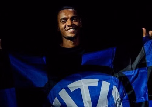 Manuel Akanji quyết định rời Man City