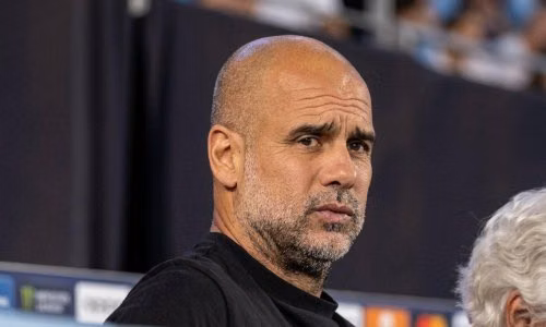 Pep Guardiola tái xuất Etihad: Lá chắn thép cho Man City