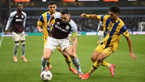 McGinn đạt cột mốc 300 trận cho Aston Villa khi đội của HLV Emery đánh bại Maccabi Tel Aviv 2-0 tại Europa League