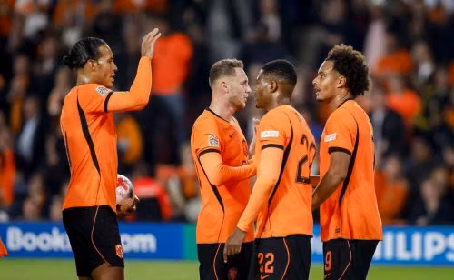 Hà Lan 2-1 Serbia: Zirkzee tỏa sáng, Van Dijk lập kỷ lục