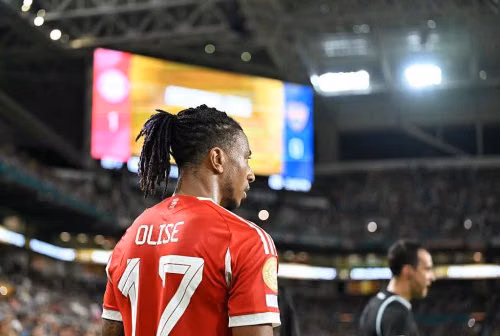 Olise tỏa sáng: ba nhân tố chính trong trận đấu giữa Bayern và Boca 3️⃣