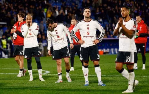 Địa chấn Champions League: Como đè bẹp Man Utd 4-1