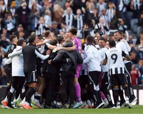 Newcastle vẫn lấy vé Champions League dù để thua trận cuối cùng
