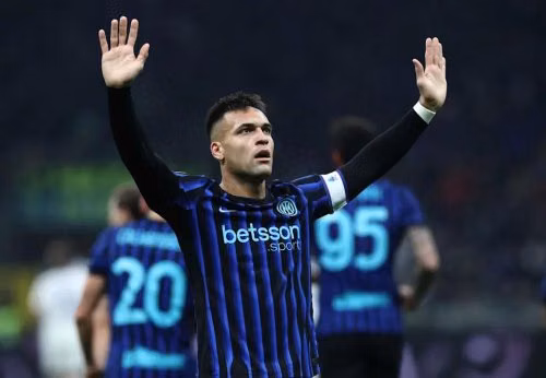 Barcelona Lại Rục Rịch Theo Đuổi Tiền Đạo Inter Milan: Liệu Có Phải Lựa Chọn Khôn Ngoan Cho Flick?