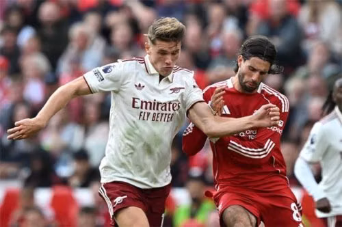 5 bản hợp đồng gây thất vọng nhất Premier League sau tháng đầu tiên