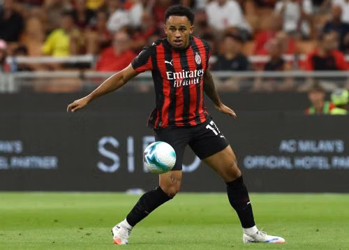 🚨 TIN SỐC: Leeds sắp hoàn tất chiêu mộ Noah Okafor từ AC Milan